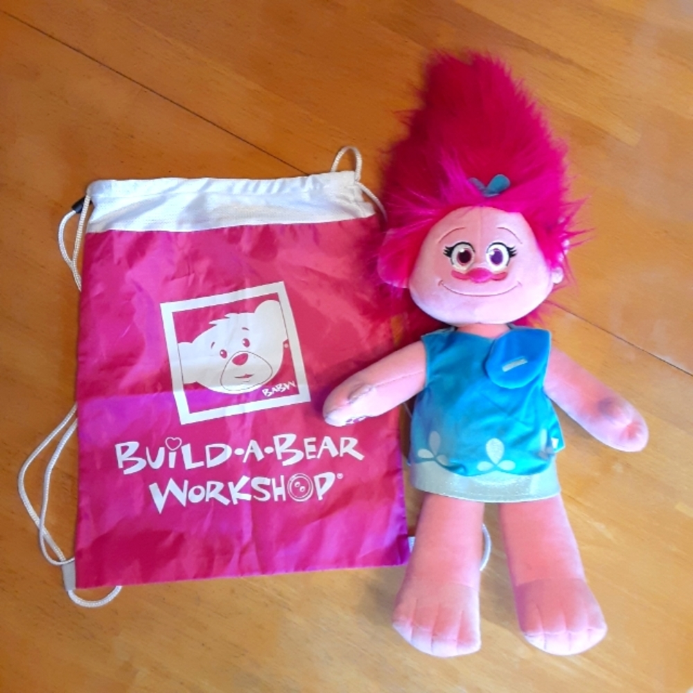 2019 BUILD A BEAR WORKSHOP 25" TROLLS,  QUEEN POPPY With Pink B-A-B CINCH SACK.